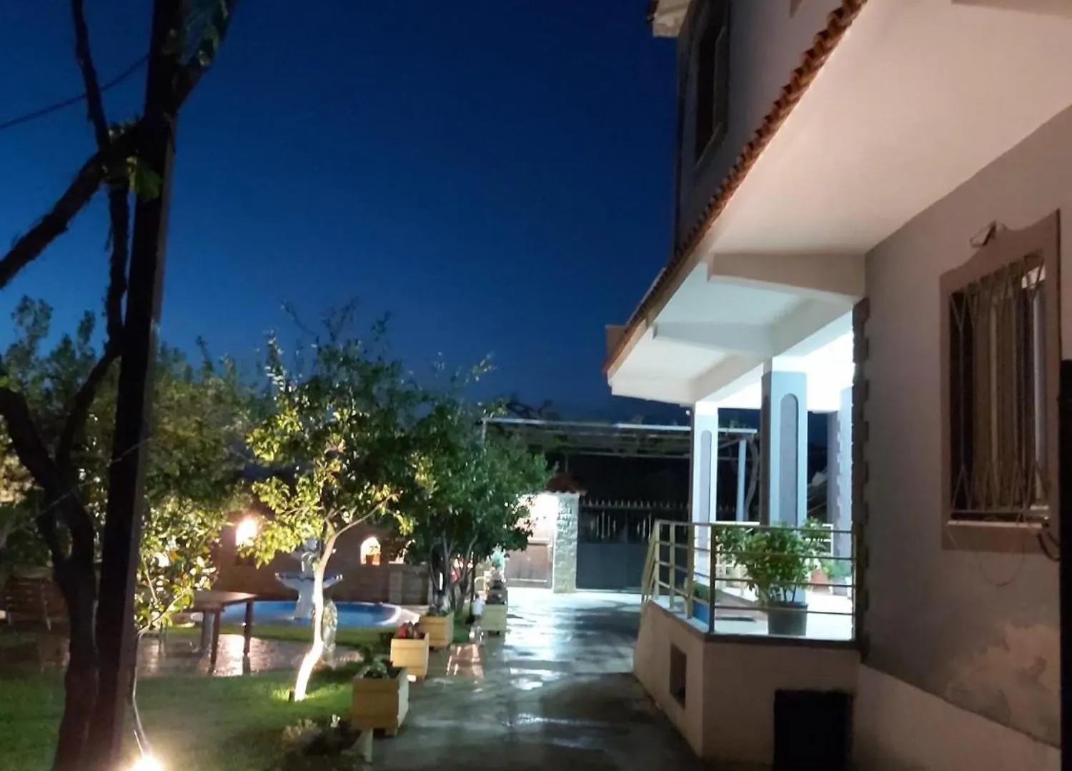 Vakantiehuis Erdi'S Home Berat