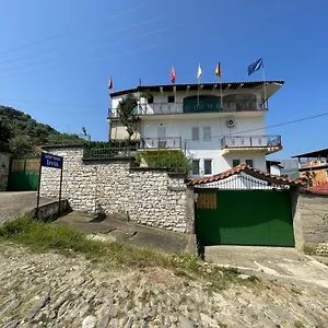  Guest house Irvin